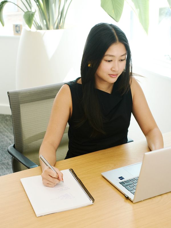 Internship candidate starting their career in the fashion and beauty industry