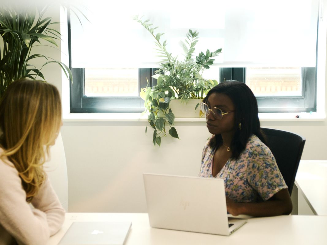 Professional enhancing their LinkedIn profile to stand out for opportunities at Puig in the beauty and fashion industry. 